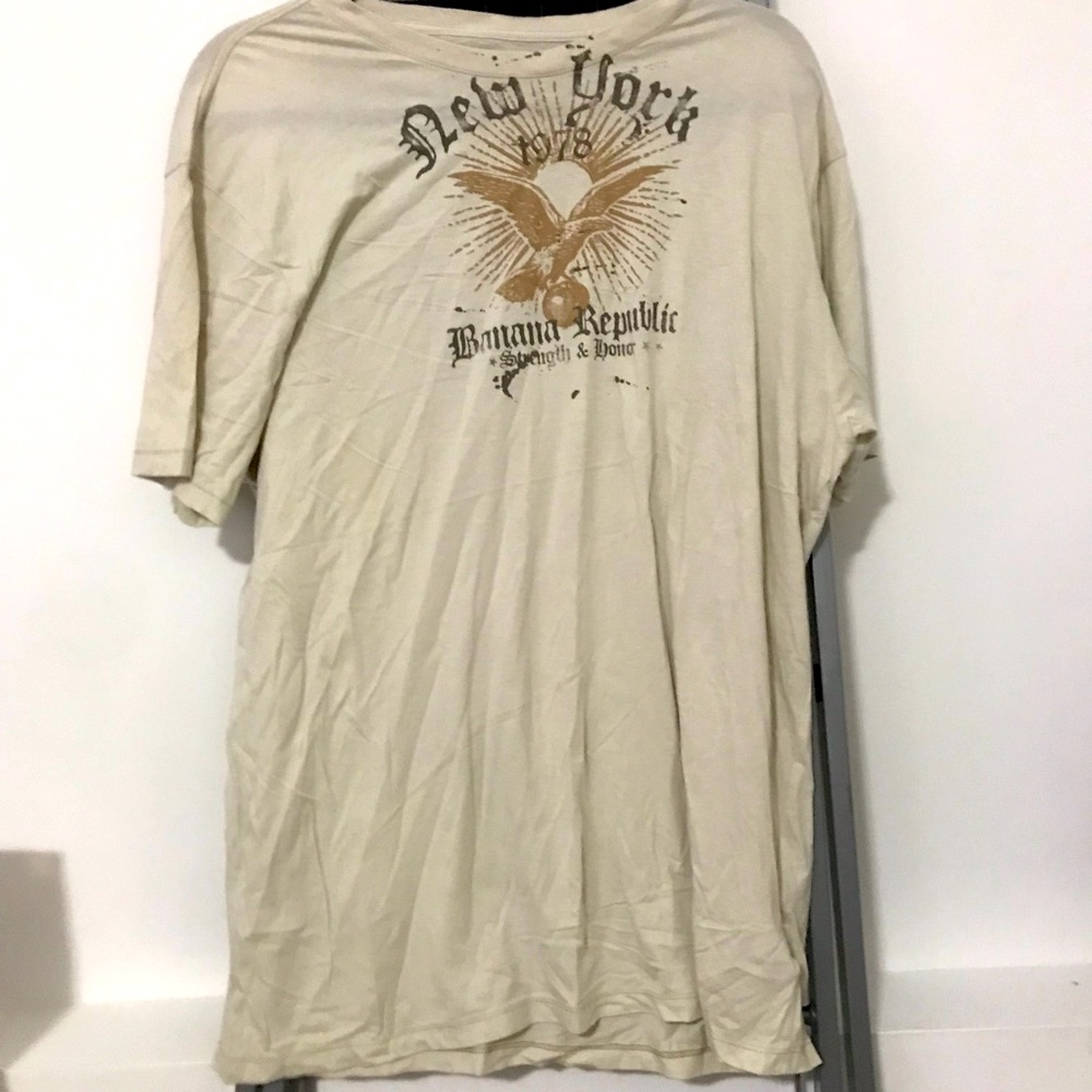 Banana Republic Graphic Tee